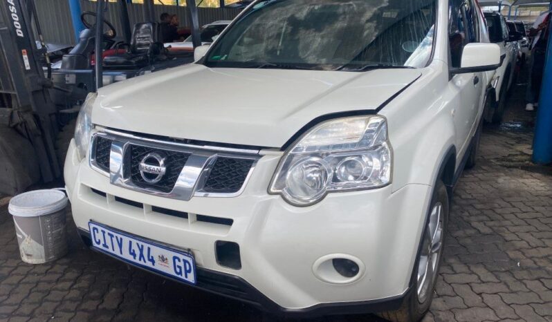 
								2014 NISSAN X-TRAIL full									