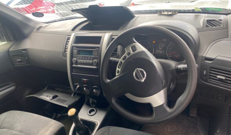 
								2014 NISSAN X-TRAIL full									