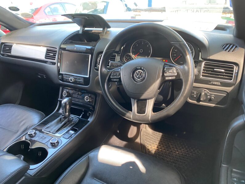 
								2012 VW TOUAREG V6 TDI full									