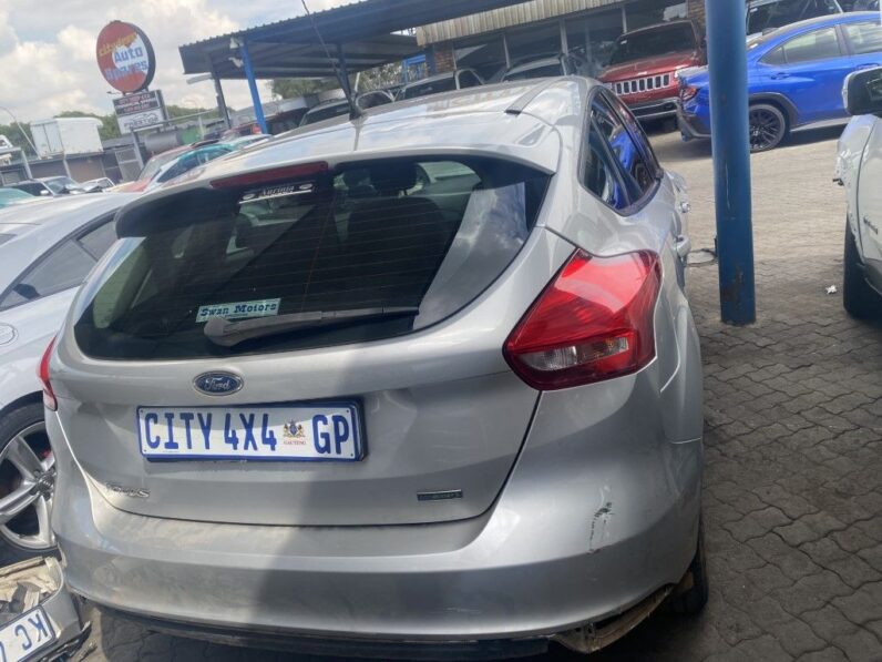 
								2016 FORD FOCUS 1.0 ECOBOOST full									