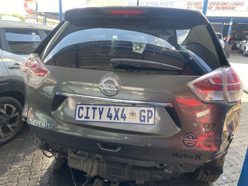 
								2017 NISSAN X-TRAIL 2.5 SE 4X4 full									