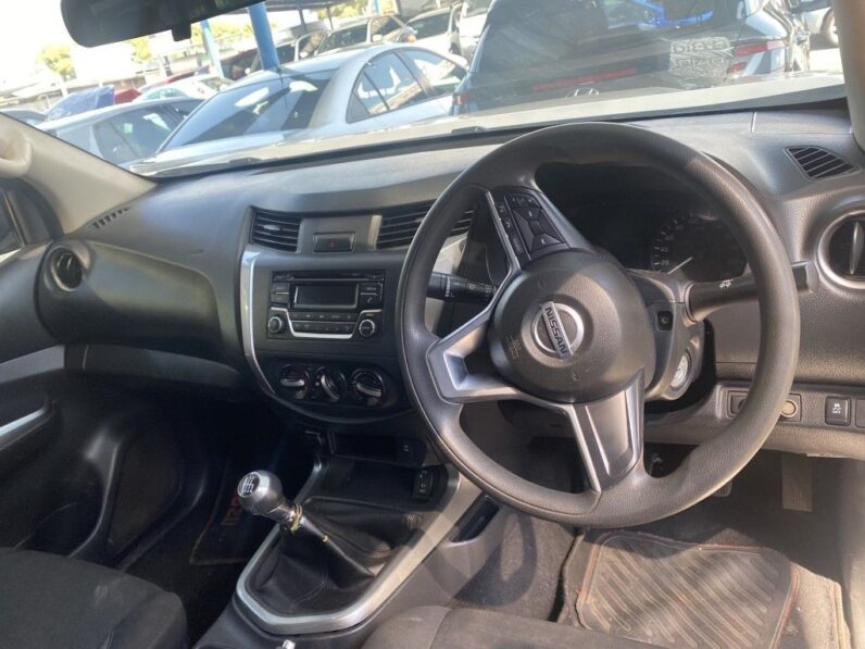 
								2023 NISSAN NAVARA 2.3D LE 4X4 full									