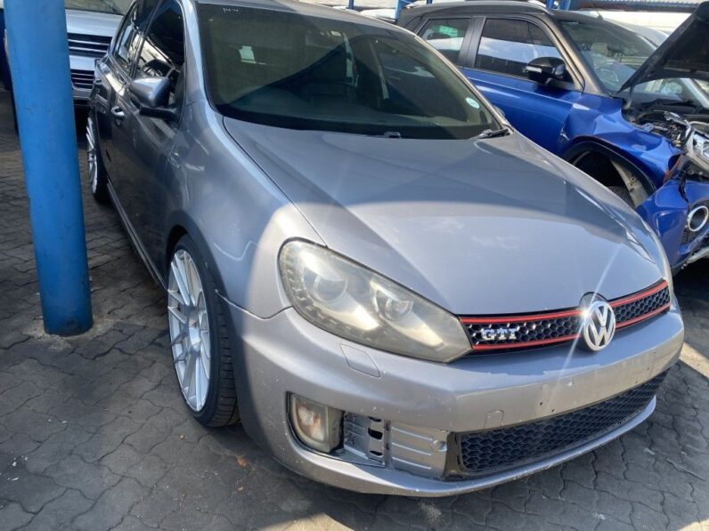 
								2011 VW GOLF 6 GTI full									