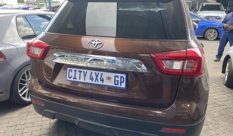 
								2022 TOYOTA URBAN CRUISER full									