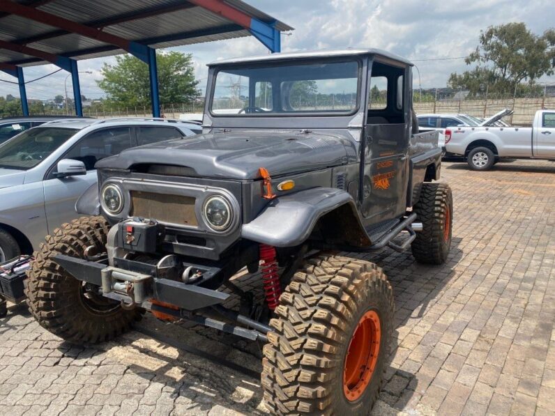 
								1975 TOYOTA MONSTER TRUCK full									