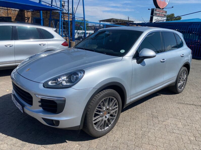 
								2015 PORSCHE CAYENNE DIESEL full									