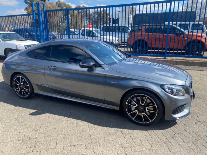 
								2017 MERCEDES BENZ C43 AMG full									