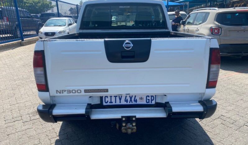 
								2018 NISSAN NP300 2.4i full									