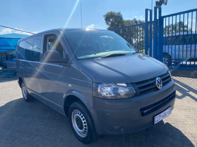 
								2013 VW CARAVELLE 1.9TDi full									