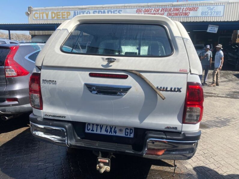 
								2021 TOYOTA HILUX 2.4 GD-6 RB full									