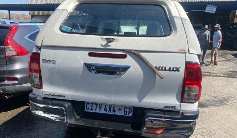 
								2021 TOYOTA HILUX 2.4 GD-6 RB full									