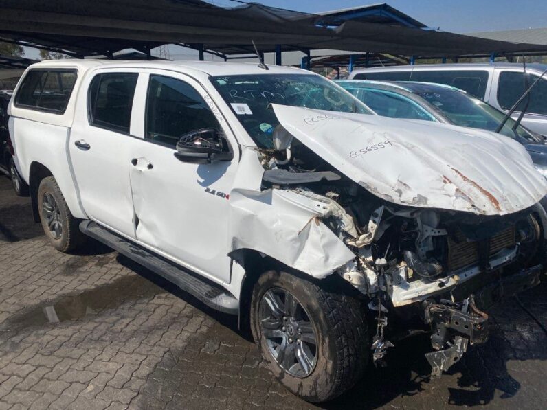 
								2021 TOYOTA HILUX 2.4 GD-6 RB full									