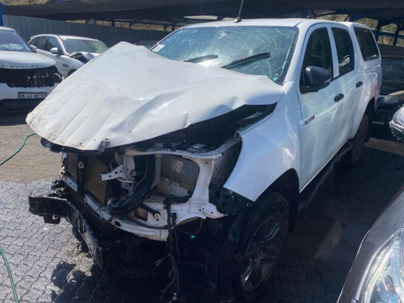 
								2021 TOYOTA HILUX 2.4 GD-6 RB full									