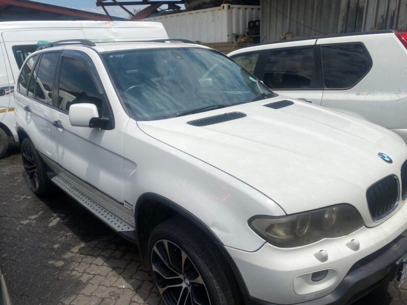 
								2005 BMW X5 3.0 full									