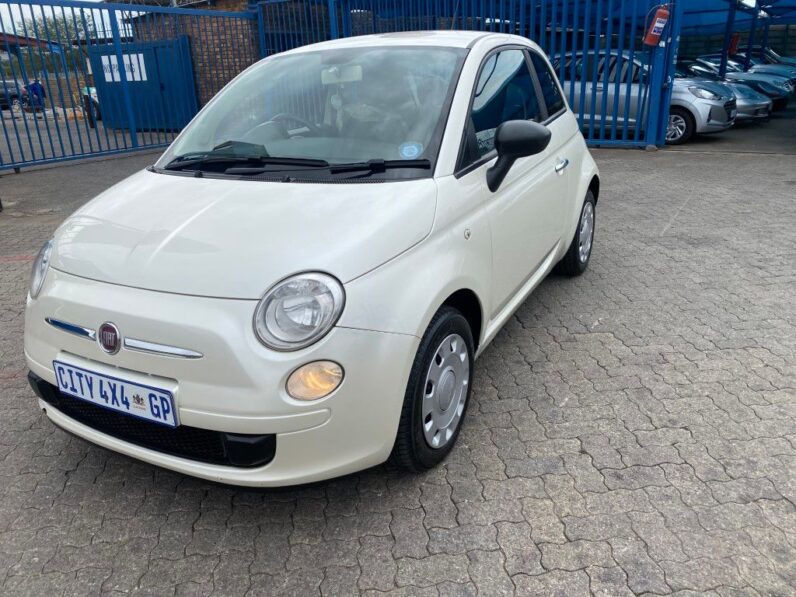 
								2011 FIAT 500 1.2 full									