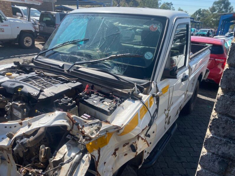 
								2022 MAHINDRA PIK UP 2.2 full									