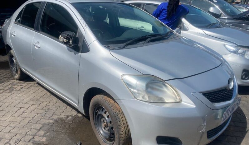 
								2012 TOYOTA YARIS full									