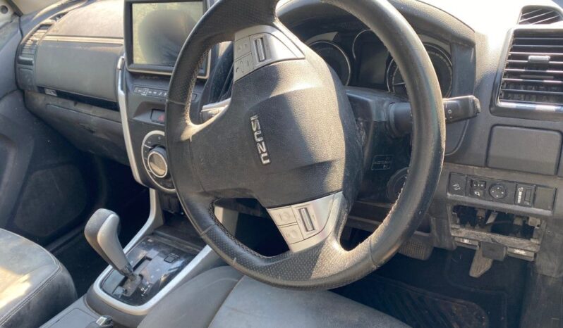 
								2019 ISUZU MU X 3.0D 4X4 A/T full									