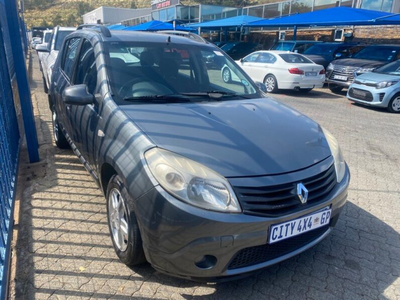 
								2014 RENAULT SANDERO full									