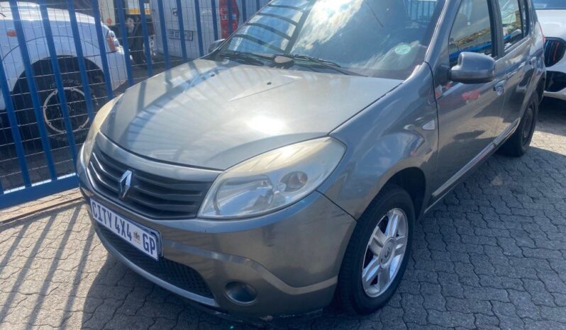 
								2014 RENAULT SANDERO full									