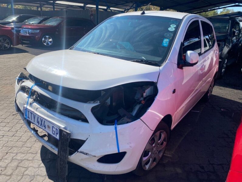 
								2015 HYUNDAI i10 GLS MOTION full									