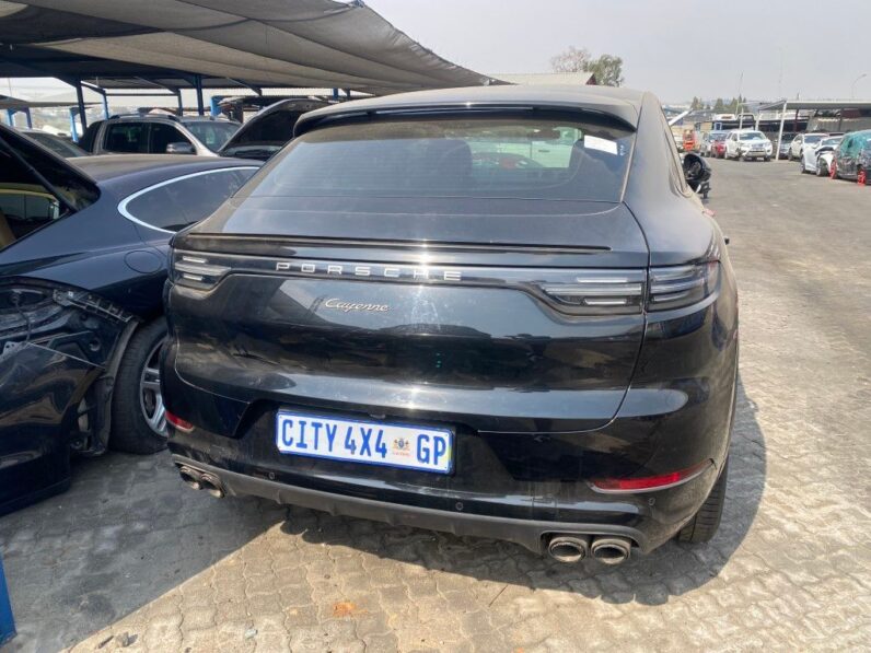 
								2023 PORSCHE CAYENNE COUPE full									