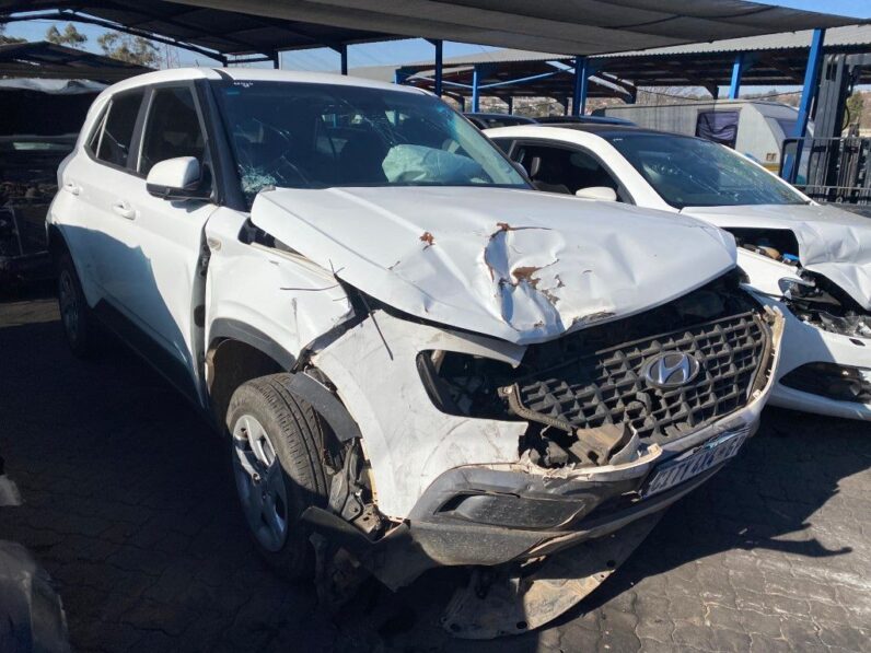 
								2020 HYUNDAI VENUE 1.0 TGDi full									