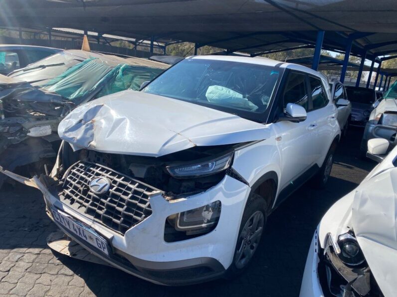 
								2020 HYUNDAI VENUE 1.0 TGDi full									