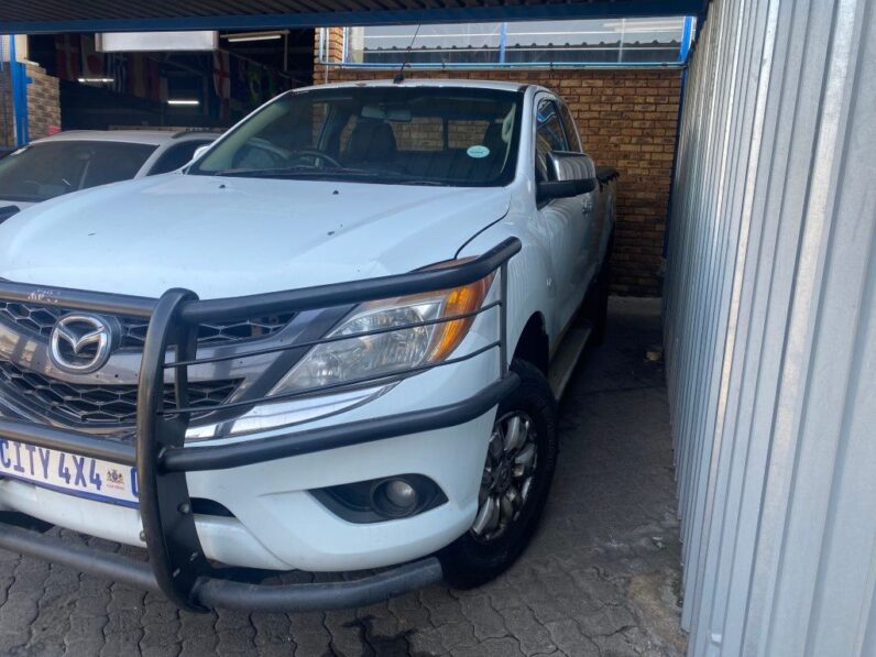 
								2014 MAZDA BT50 full									