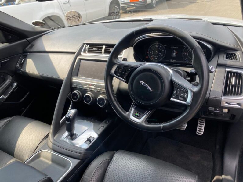 
								2023 JAGUAR E PACE D240 2.0D full									