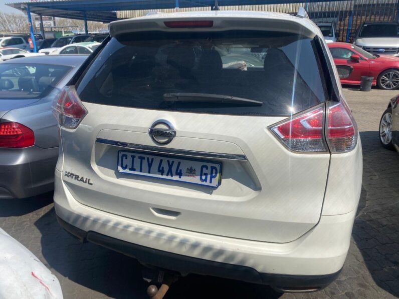 
								2015 NISSAN X TRAIL full									
