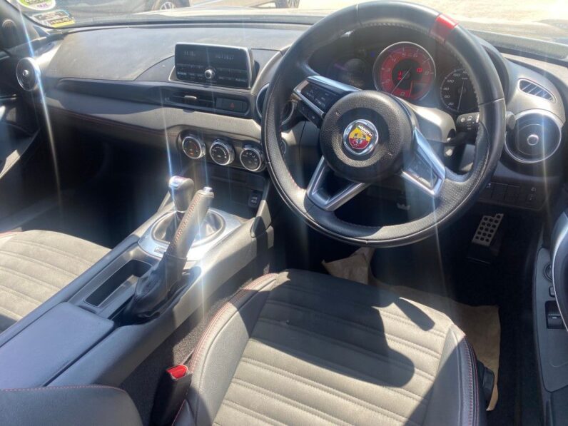 
								2020 FIAT 124 SPIDER full									