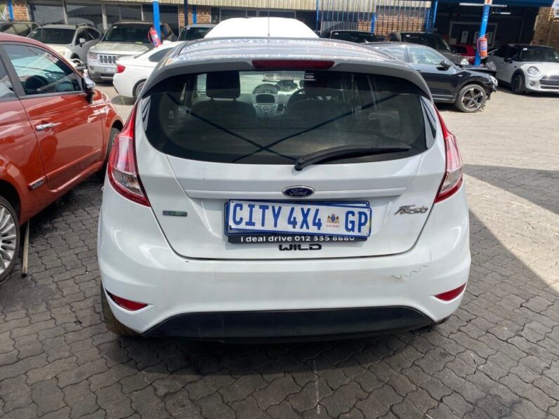 
								2016 FORD FIESTA full									