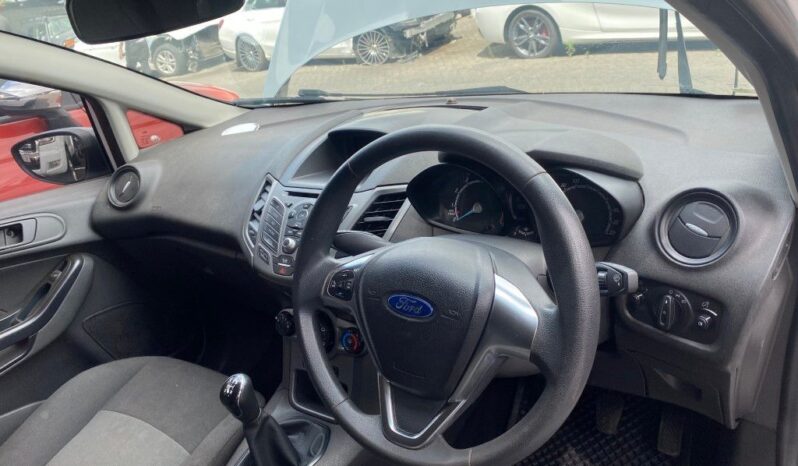 
								2016 FORD FIESTA full									