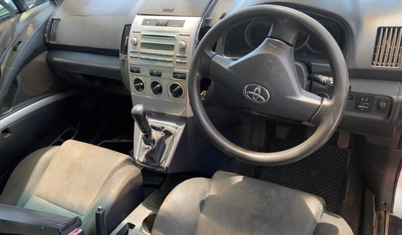 
								2007 TOYOTA COROLLA VERSO full									