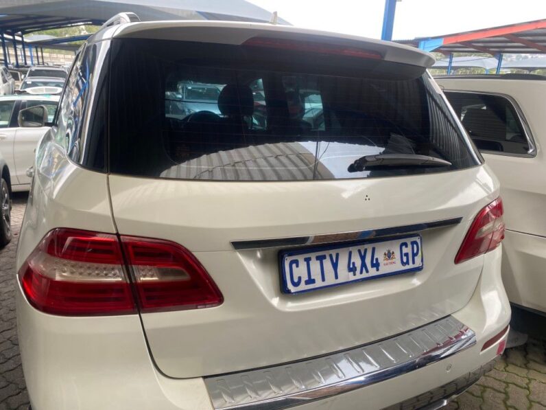 
								2012 MERCEDES BENZ full									