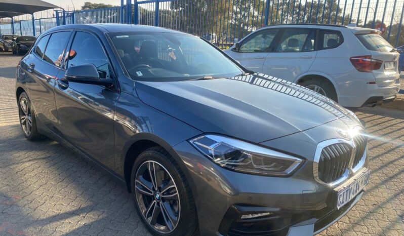 
								2021 BMW 118D SPORT A/T full									