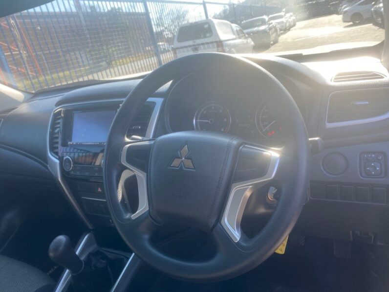 
								2023 MITSUBISHI TRITON full									