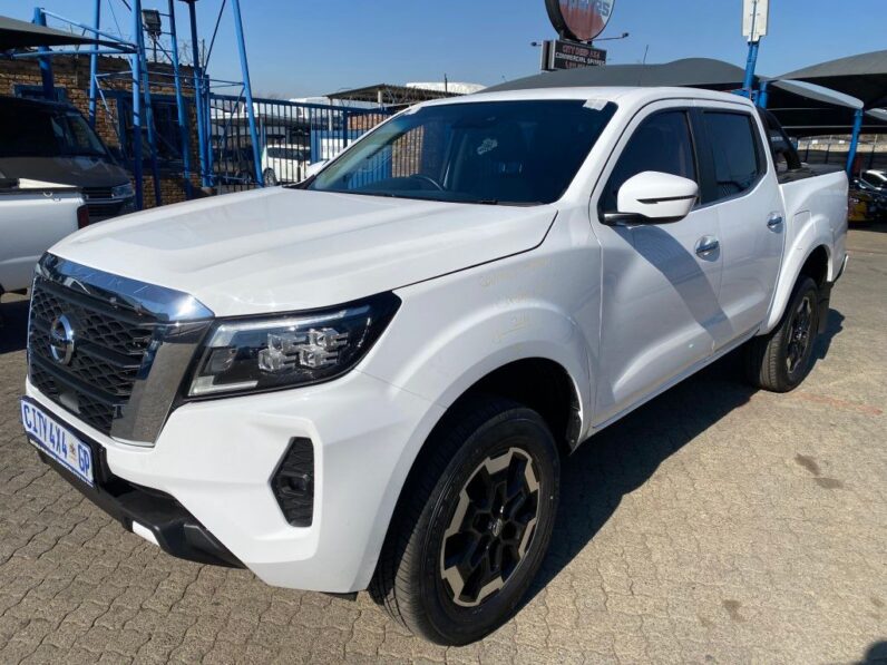 
								2024 NISSAN NAVARA full									