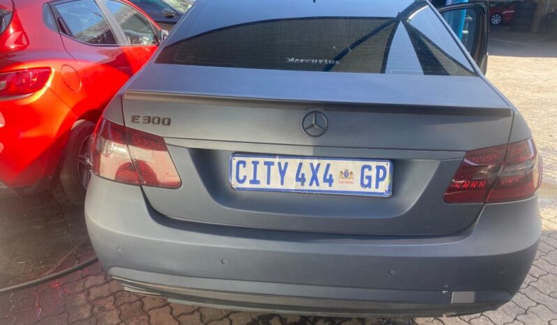 
								2011 MERCEDES BENZ E300 full									