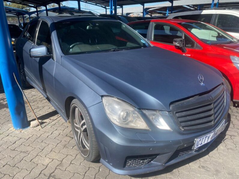 
								2011 MERCEDES BENZ E300 full									