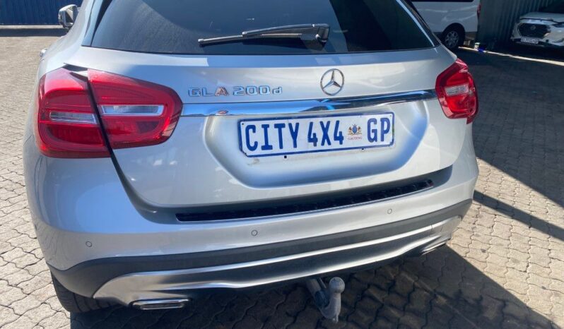 
								2017 MERCEDES BENZ GLA 200 CDI full									