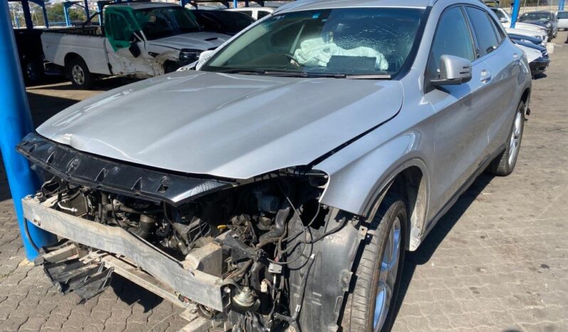 
								2017 MERCEDES BENZ GLA 200 CDI full									