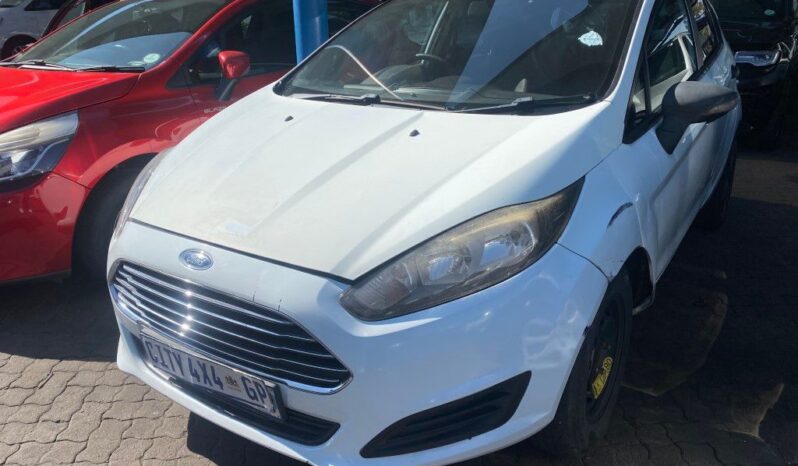 
								2015 FORD FIESTA full									