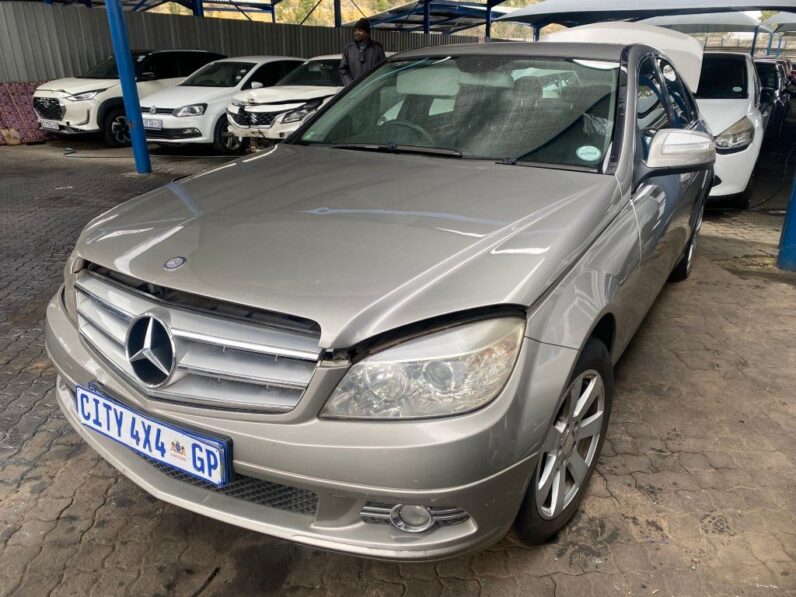 
								2007 MERCEDES BENZ W204 full									