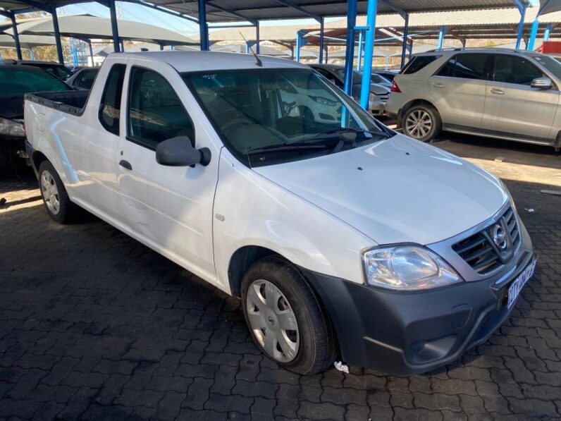 
								2021 NISSAN NP200 1.6 A/C full									