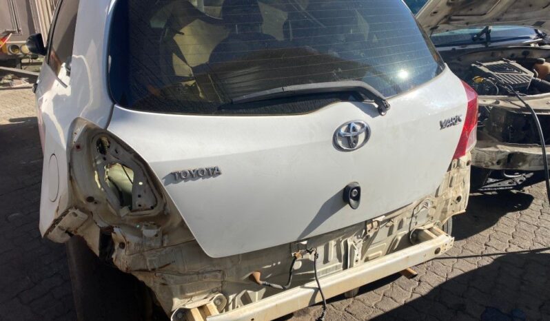 
								2010 TOYOTA YARIS T1 3DR full									