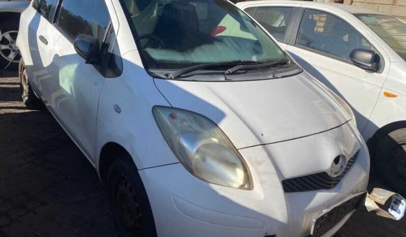 
								2010 TOYOTA YARIS T1 3DR full									