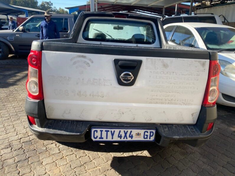 
								2012 NISSAN NP200 1.6 P/B full									