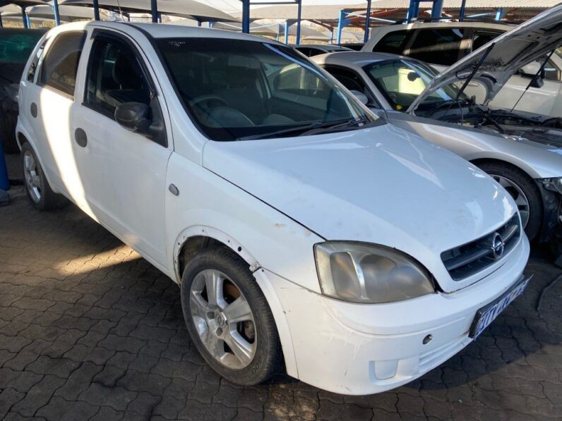 
								2004 OPEL CORSA 1.4 full									